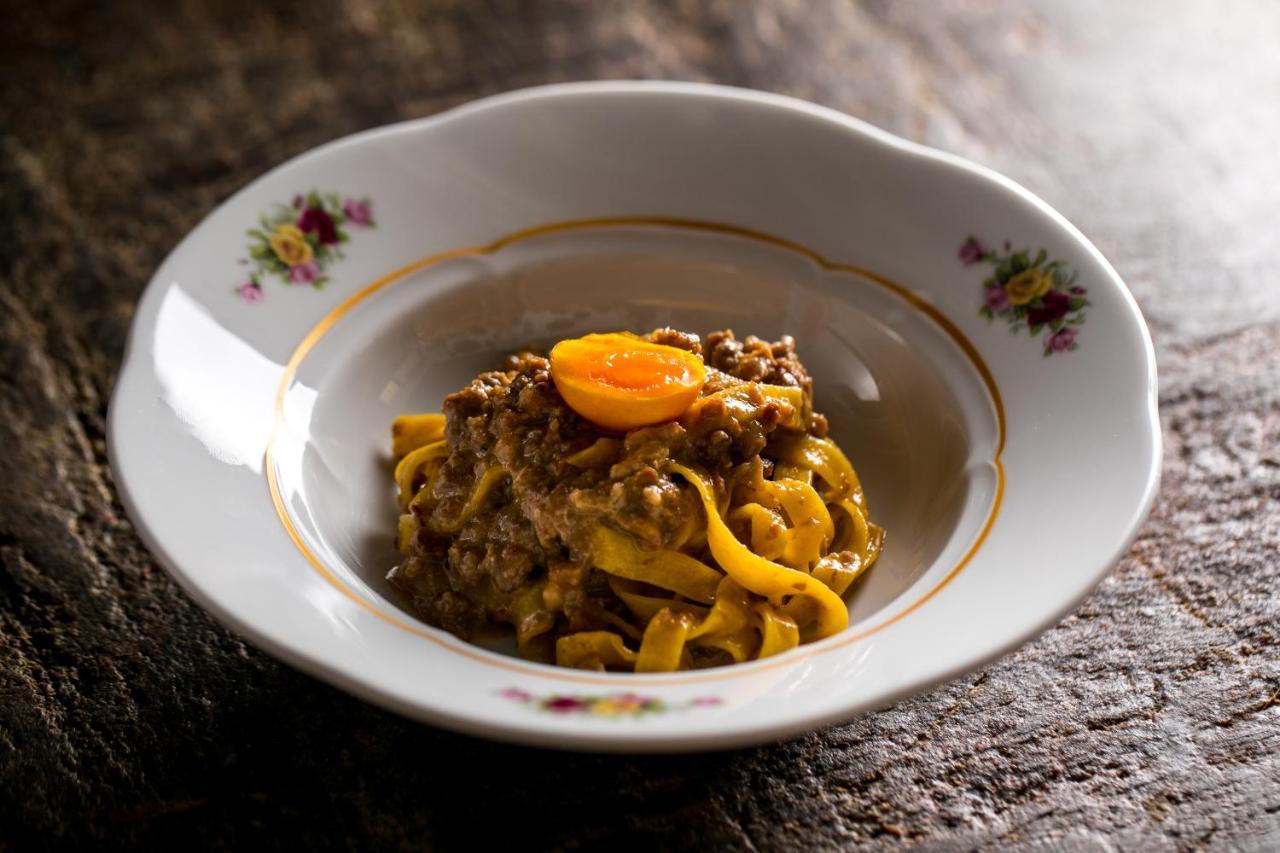 Antica Osteria Del Mirasole Inn *